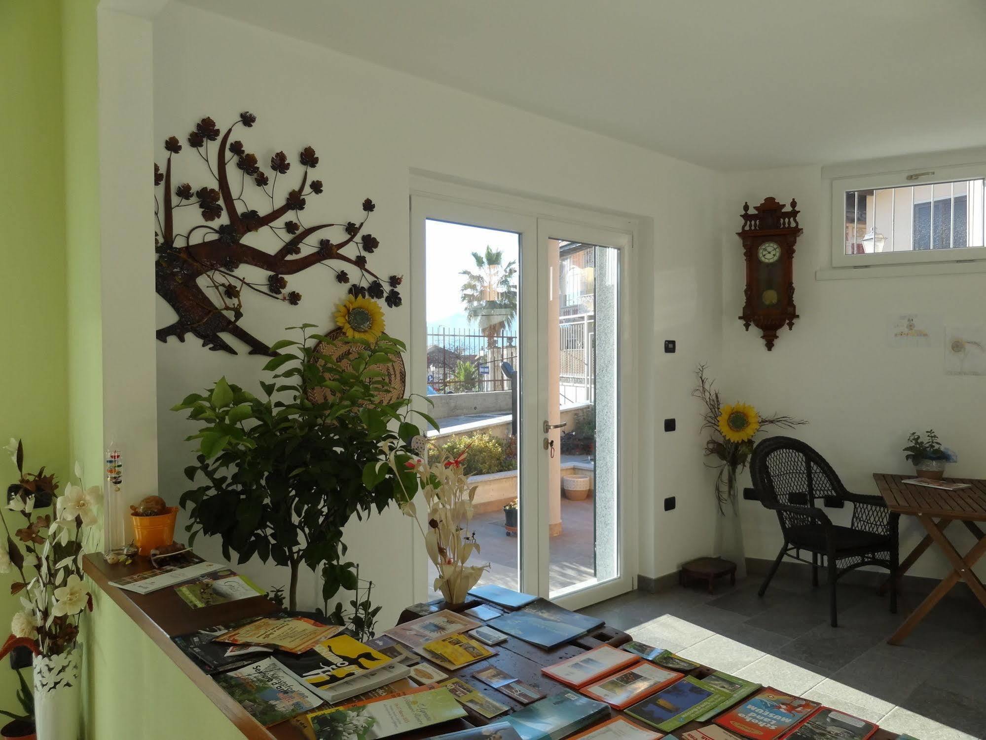 Helianthus Residence Cannero Riviera Exterior photo